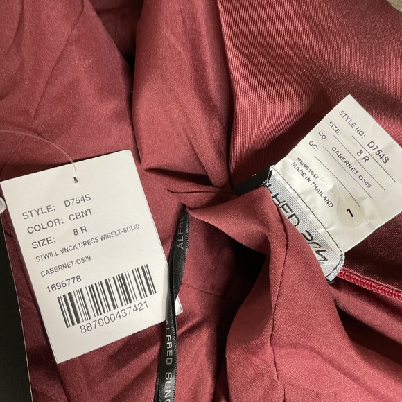 ALFRED SUNG Sleeveless A-Line Satin V-Neck Burgundy Maxi Dress With Pockets NWT - Picture 8 of 11